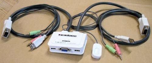UNICLASS 2-Port VGA / USB 2.0 / Audio KVM-Switch mit Hotkey-, Software- oder/und Remote-Umschaltung
