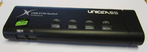 4-Port USB/VGA KVM-Switch mit True Transparent USB-Emulation und Monitor-Daten-Spiegelung inkl. 4 x 1,8m PC-Kabel